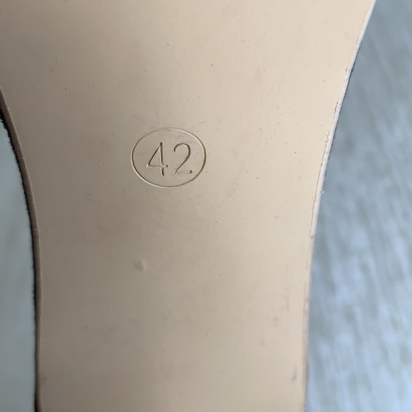 QUEEN SHOES BLACK CLEAR HEELS SIZE 12 - Picture 10 of 10